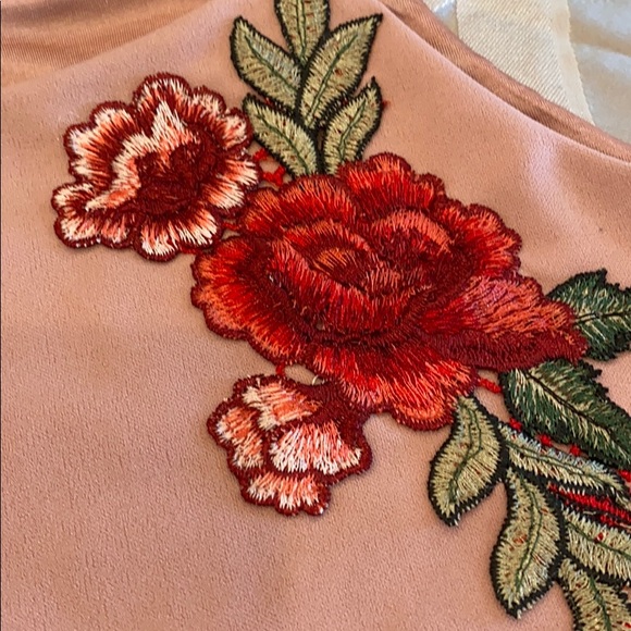 Crop top - Picture 2 of 2